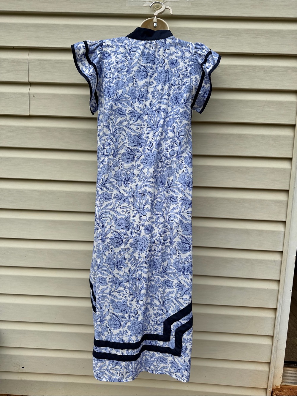 Entro Blue Floral Midi Dress Small Side Slit Flutter Sleeve Detail - Picture 3 of 11